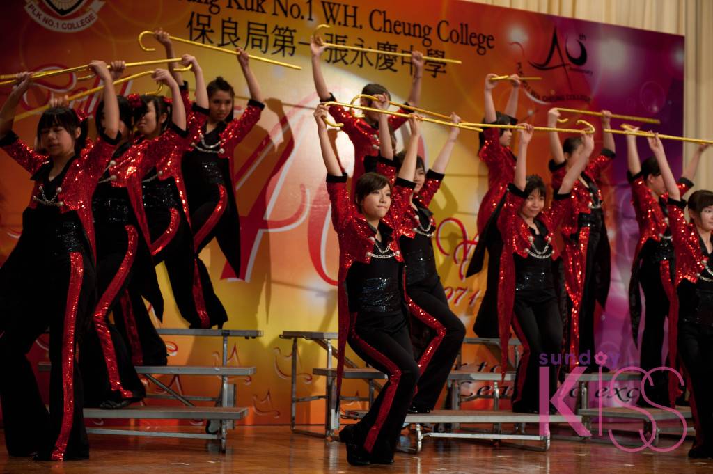 黃大仙區英中保良局第一 張永慶中學，爵士舞表演 甚獲好評。