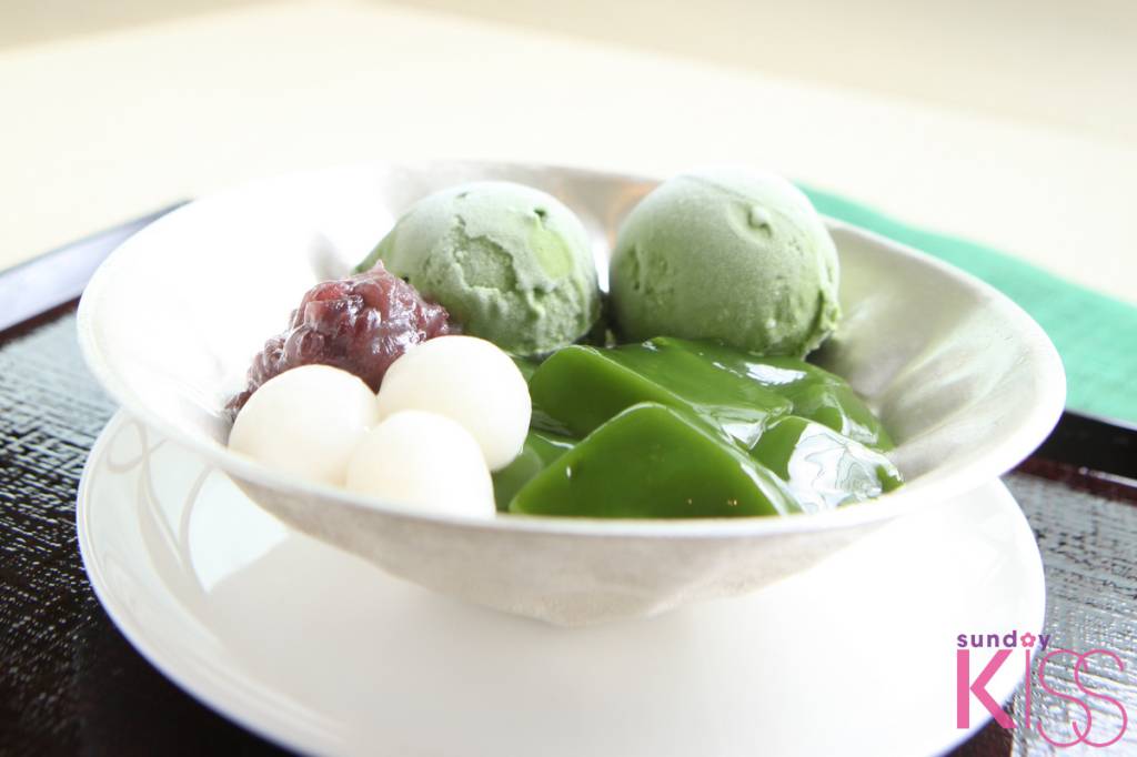 生茶果凍（抹茶）$88 京都店人氣美食，每日由京都直送香港。果凍由第六代研發， 凝固過程不同普通啫喱，質感細緻嫩滑。另有焙茶味。