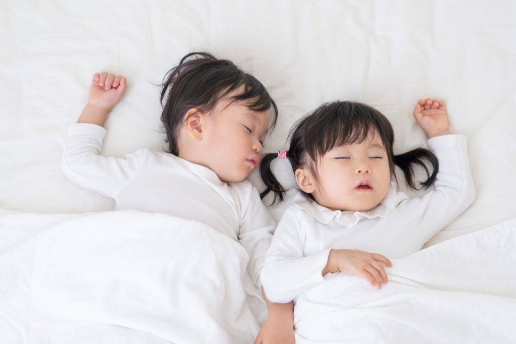 小兒失眠原因與影響 中醫解構失眠不只是大人的事 附安神湯水食譜