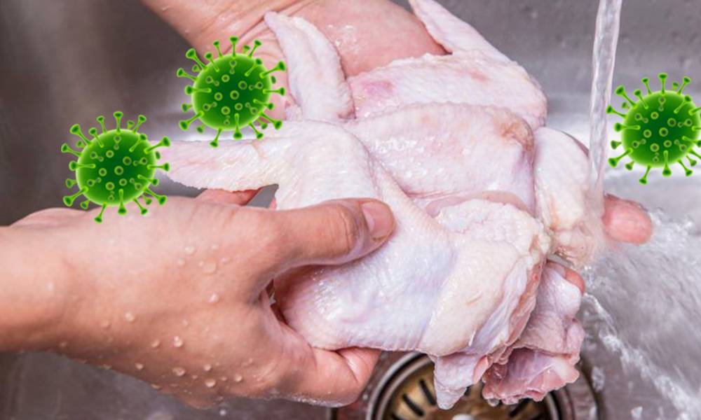 水洗生雞肉會傳播細菌 | 美國疾病管制局：洗生肉易食物中毒 嚴重可致截肢